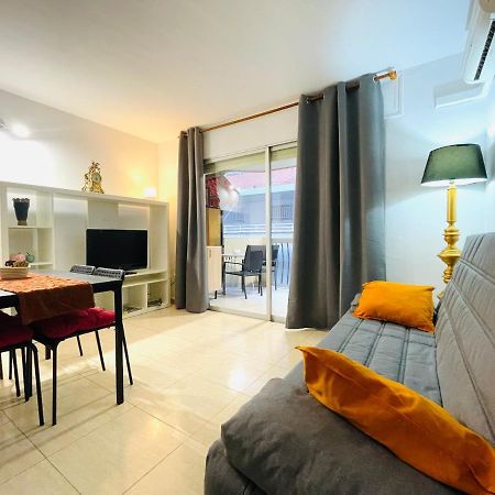 Renovado Apartamento En Zona Residencial A Pasos Del Mar Салоу Екстериор снимка