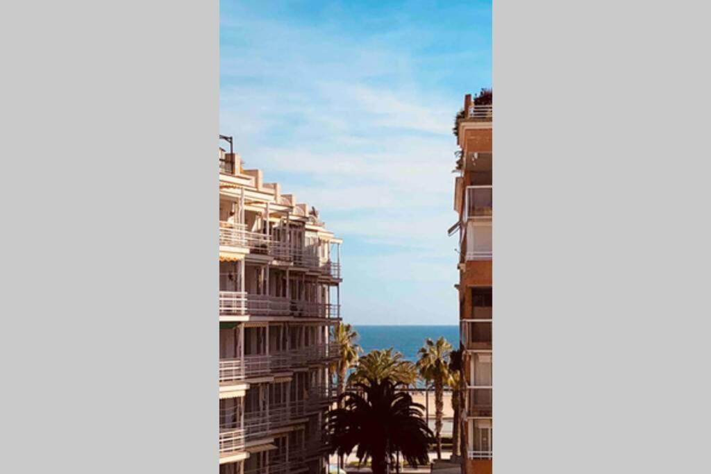 Renovado Apartamento En Zona Residencial A Pasos Del Mar Салоу Екстериор снимка