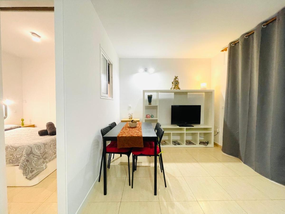 Renovado Apartamento En Zona Residencial A Pasos Del Mar Салоу Екстериор снимка
